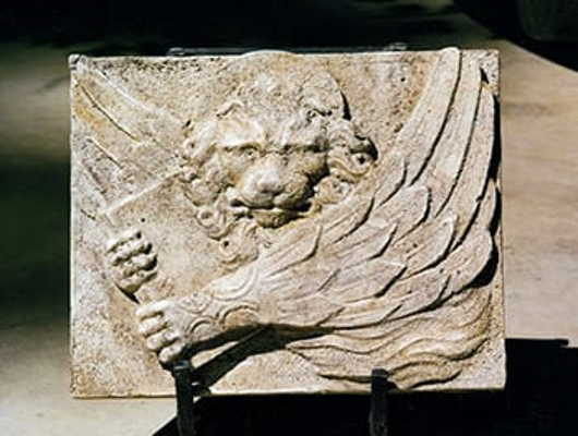 Picture of BAS RELIEF PLAQUE W/ LION GUARDIAN ON STAND